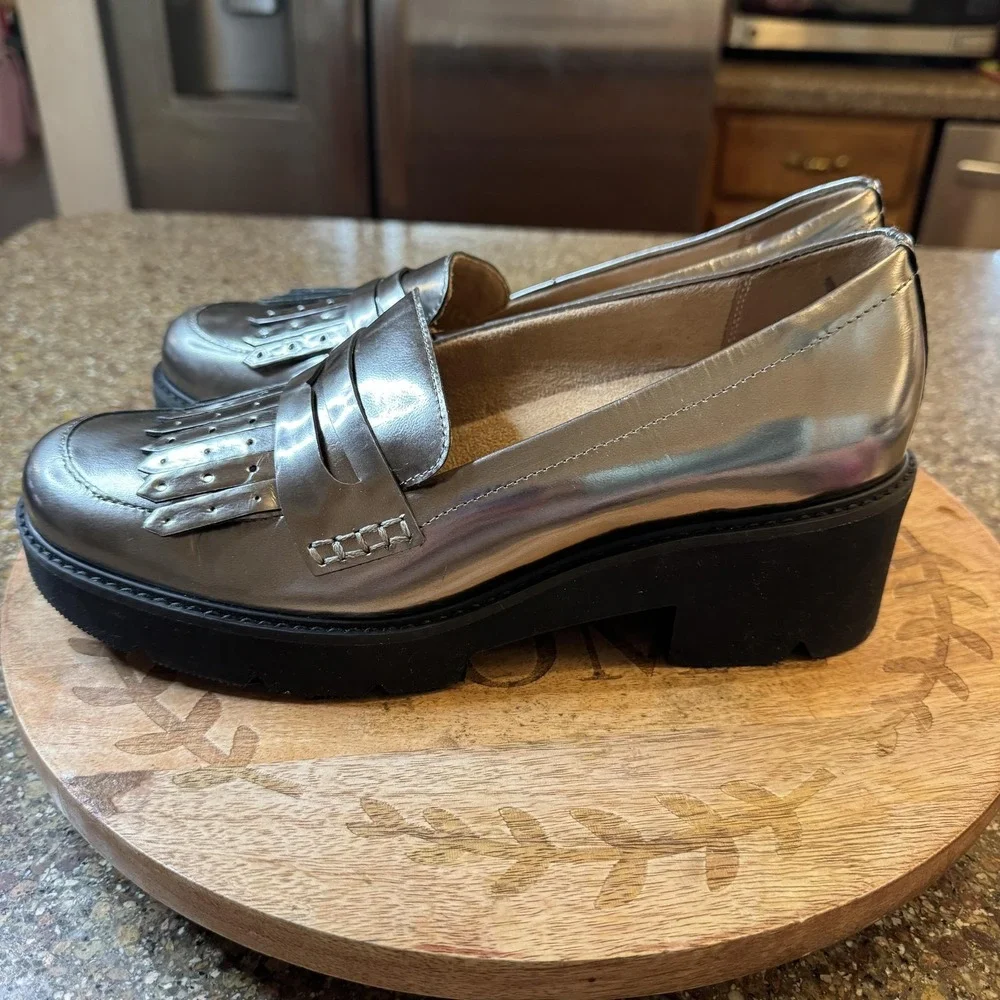 Naturalizer Loafers Womens 9.5W Silver‎ Leather Kiltie Fringe Platform Comfort